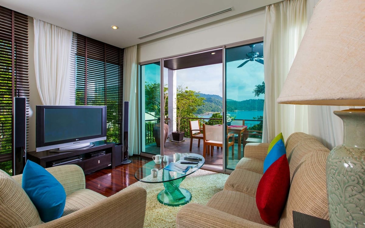Kata Gardens Penthouse seaview with rooftop pool (8C)