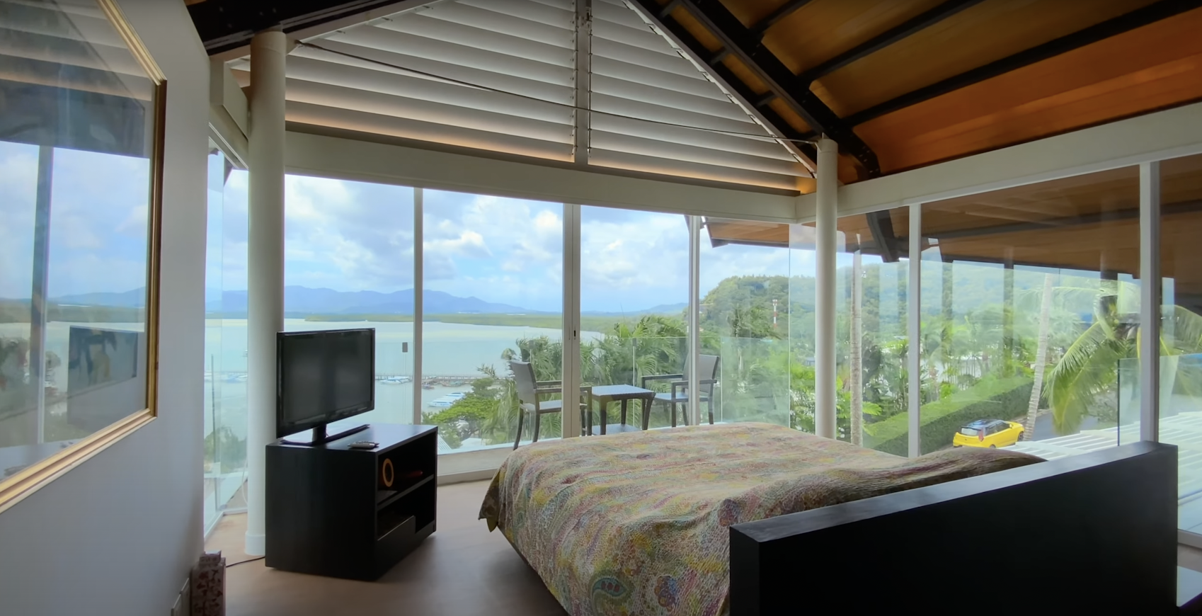 Exclusive Modern Villa Overlooking Phang Nga Bay