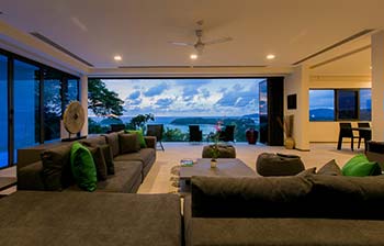 Luxury Holiday rentals in Kata with Jacuzzi